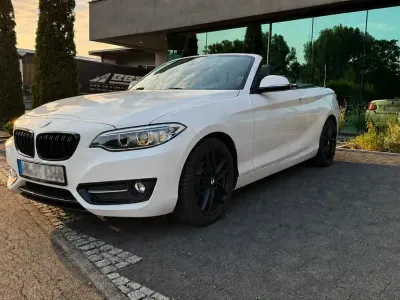Gebraucht BMW 220 Sport Line 184 PS (135 kW) 2016 Weiß Cabrio