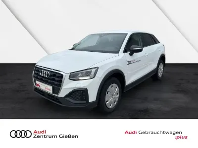 Używany Audi Q2 Ambiente 116 KM (85 kW) 2025 Szary SUV