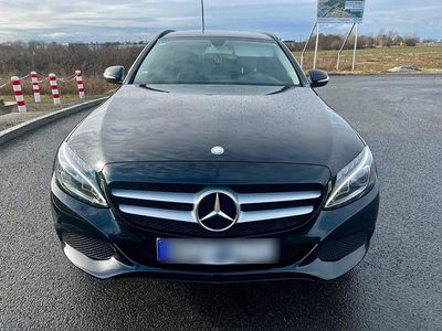 Gebraucht Mercedes C180 156 PS (114 kW) 2014 Schwarz Kombi