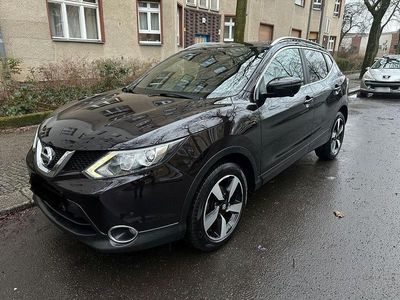 Gebraucht Nissan Qashqai 115 PS (84 kW) 2017 Violet SUV