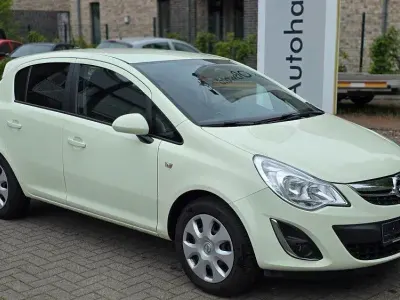 Gebraucht Opel Corsa 87 PS (63 kW) 2012 Weiß Kleinwagen
