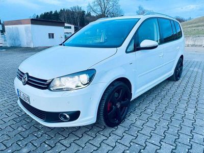 gebraucht VW Touran Highline 2.0 TDI DSG *Navi-AHK-18Zoll*