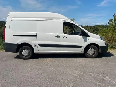 Gebraucht Citroën Jumpy 128 PS (94 kW) 2012 Weiß Van / Kleinbus