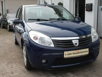 Gebraucht Dacia Sandero Lauréate 75 PS (55 kW) 2009 Blau Kleinwagen