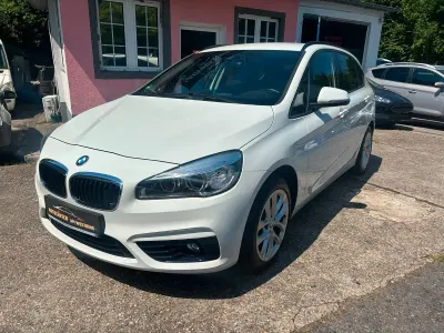 Gebraucht BMW 218 Active Tourer Performance 136 PS (100 kW) 2015 Weiß Van / Kleinbus