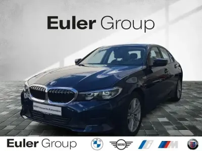 Gebraucht BMW 320 Sport Line 190 PS (139 kW) 2021 Blau Limousine