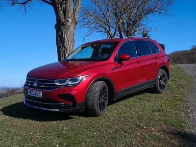 Gebraucht VW Tiguan Elegance 150 PS (110 kW) 2023 Rot SUV
