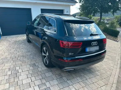Gebraucht Audi Q7 S-Line 333 PS (244 kW) 2015 SUV
