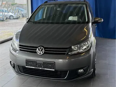 Gebraucht VW Touran Comfortline 140 PS (102 kW) 2012 Grau Van / Kleinbus