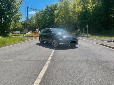 Gebraucht VW Passat 190 PS (139 kW) 2019 Schwarz Kombi