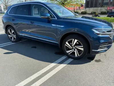 Gebraucht VW Touareg 286 PS (210 kW) 2018 Blau SUV
