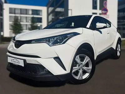 Usata Toyota C-HR 116 CV (85 kW) 2018 Bianco SUV