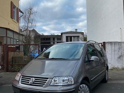 Grau Gebraucht 2007 VW Sharan Van / Kleinbus | 4.000 € (Guter Preis)