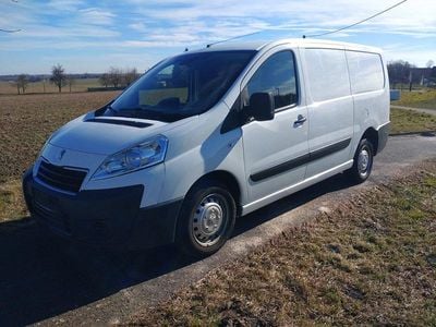 Gebraucht Peugeot Expert Avantage 128 PS (94 kW) 2015 Weiß Van