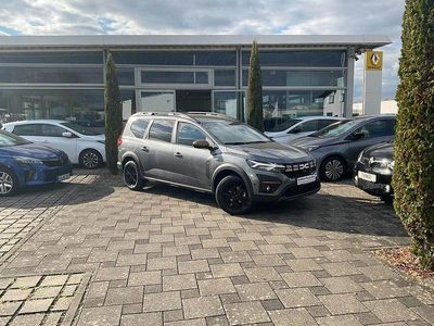 Neu Dacia Jogger Extreme 141 PS (103 kW) 2025 Grau Van / Kleinbus