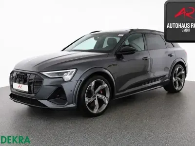 Gebraucht Audi e-tron Sport 369 kW (503 PS) 2023 Grau SUV