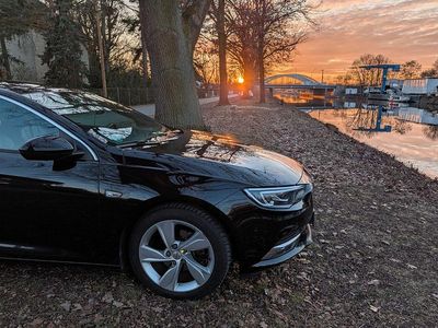 Second-hand Opel Insignia Sport 165 CP (121 kW) 2017 Negru Berlinǎ