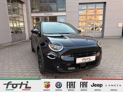 Neu Fiat 600 Sport 145 PS (106 kW) 2026 Cinema schwarz SUV