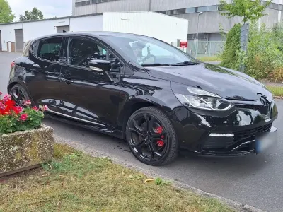 Gebraucht Renault Clio R.S. 200 PS (147 kW) 2016 Schwarz Kleinwagen