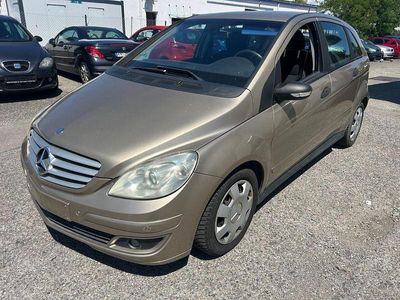 Mercedes B180