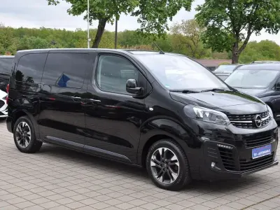 Używany Opel Zafira Life Elegance 177 KM (130 kW) 2023 Czarny Minivan