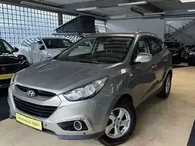 Gebraucht Hyundai ix35 Comfort 163 PS (119 kW) 2011 Silber SUV