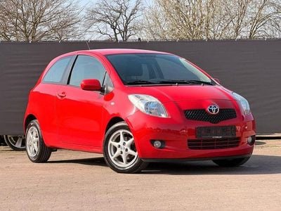Usata Toyota Yaris Sol 87 CV (63 kW) 2007 Rosso Utilitaria