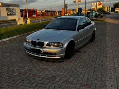 Gebraucht BMW 320 170 PS (125 kW) 2002 Silber Coupé