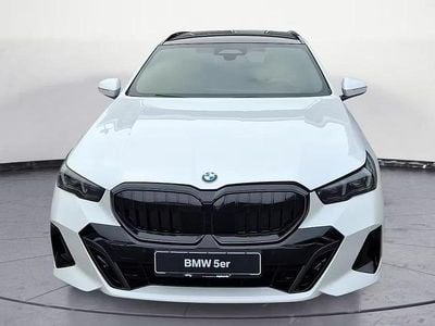 Nouă BMW 540 M Sport 303 CP (222 kW) 2026 Alb Break