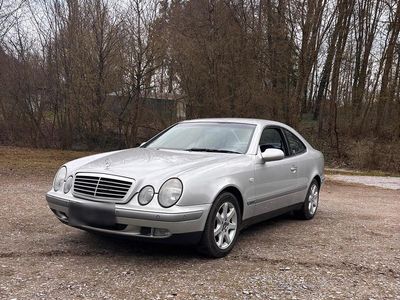 Gebraucht Mercedes CLK200 136 PS (100 kW) 1998 Silber Coupé