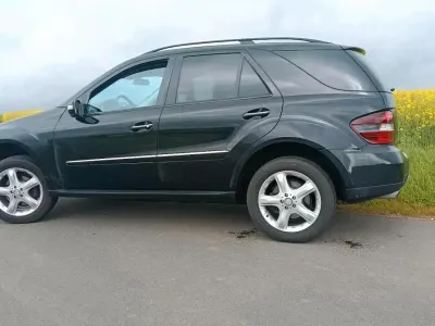 Gebraucht Mercedes ML280 190 PS (139 kW) 2007 Andere farben SUV