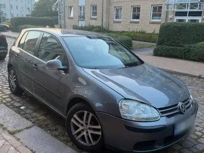 Gebraucht VW Golf V 105 PS (77 kW) 2006 Grau Kleinwagen