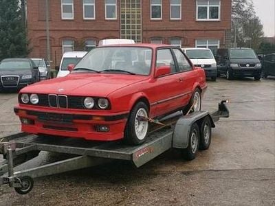 Second-hand BMW 318 140 CP (102 kW) 1995 Roșu Berlinǎ