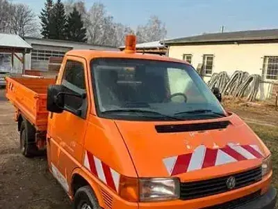 Używany VW T4 2002 Pomarańczowy Van
