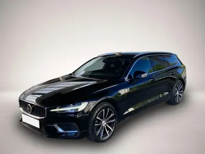Gebraucht Volvo V60 Core 455 PS (334 kW) 2023 Manufacturer Kombi