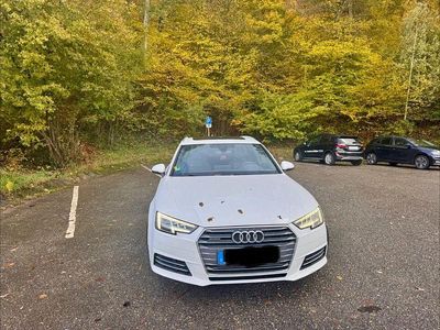 Weiß Gebraucht 2016 Audi A4 Ambiente Kombi | 17.900 € (Fairer Preis)