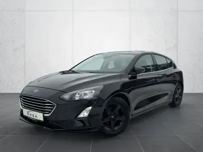 Second-hand Ford Focus Titanium 120 CP (88 kW) 2020 Negru Berlinǎ