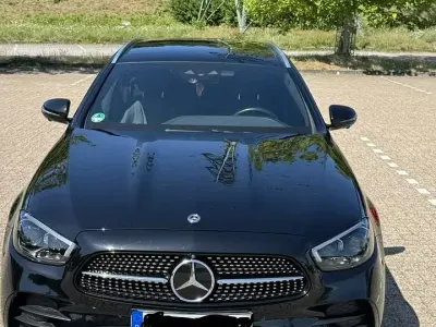 Gebraucht Mercedes E300 AMG 194 PS (142 kW) 2020 Schwarz Kombi