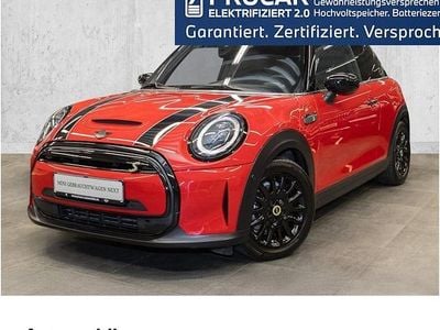 Rot Gebraucht 2022 Mini Cooper SE Classic Kleinwagen | 18.870 € (Fairer Preis)