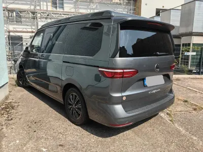 Neu VW T7 Beach 150 PS (110 kW) 2026 Grau Van