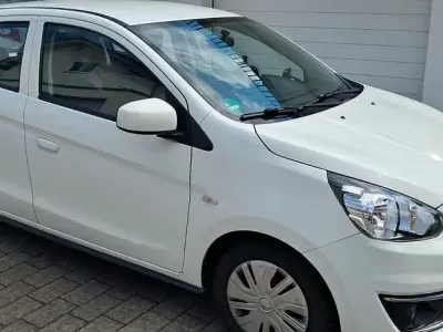 Gebraucht Mitsubishi Space Star Diamant Edition 71 PS (52 kW) 2020 Weiß Kleinwagen