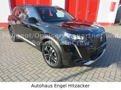 Gebraucht Peugeot 2008 Allure 131 PS (96 kW) 2020 Schwarz SUV