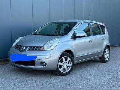 Begagnad Nissan Note 88 HK (64 kW) 2009 Grå Halvkombi