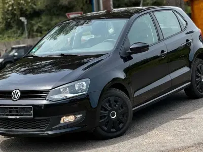 Gebraucht VW Polo Comfortline 90 PS (66 kW) 2013 Schwarz Kleinwagen