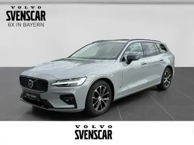 Gebraucht Volvo V60 145 PS (106 kW) 2023 Kombi