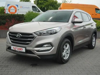 Gebraucht Hyundai Tucson Intro Edition 177 PS (130 kW) 2016 Beige SUV