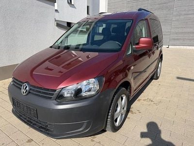 Gebraucht VW Caddy Trendline 140 PS (102 kW) 2012 Rot Van / Kleinbus