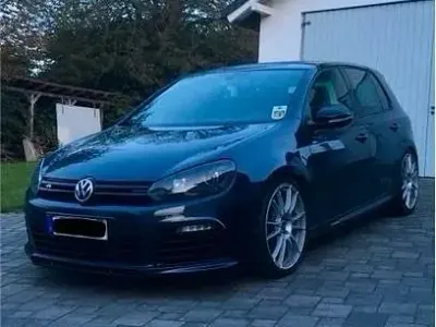 Gebraucht VW Golf VI R 271 PS (199 kW) 2011 Kleinwagen