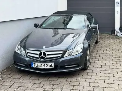 Gebraucht Mercedes E250 Avantgarde 204 PS (150 kW) 2012 Grau Cabrio
