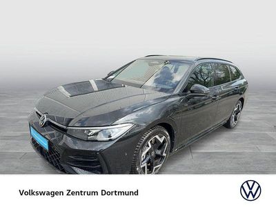 Second-hand VW Passat R-line 272 CP (200 kW) 2025 Negru Break